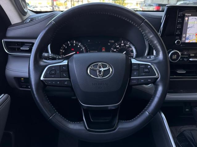 used 2021 Toyota Highlander car, priced at $33,000