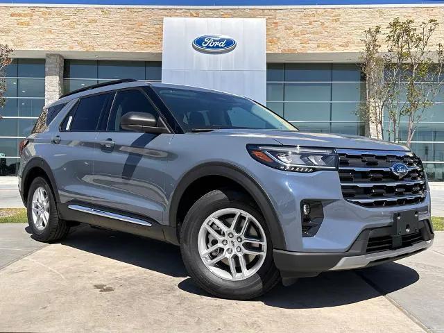 new 2025 Ford Explorer car, priced at $39,405