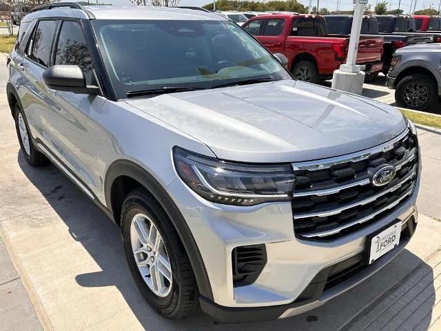 new 2025 Ford Explorer car, priced at $36,220