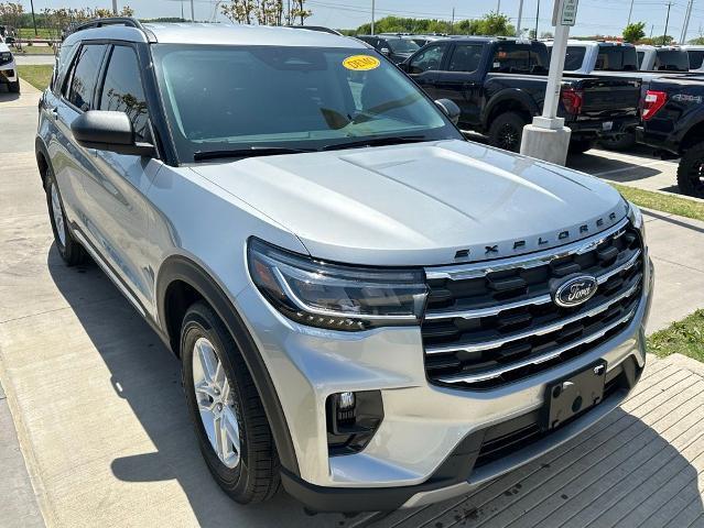 new 2025 Ford Explorer car, priced at $41,620