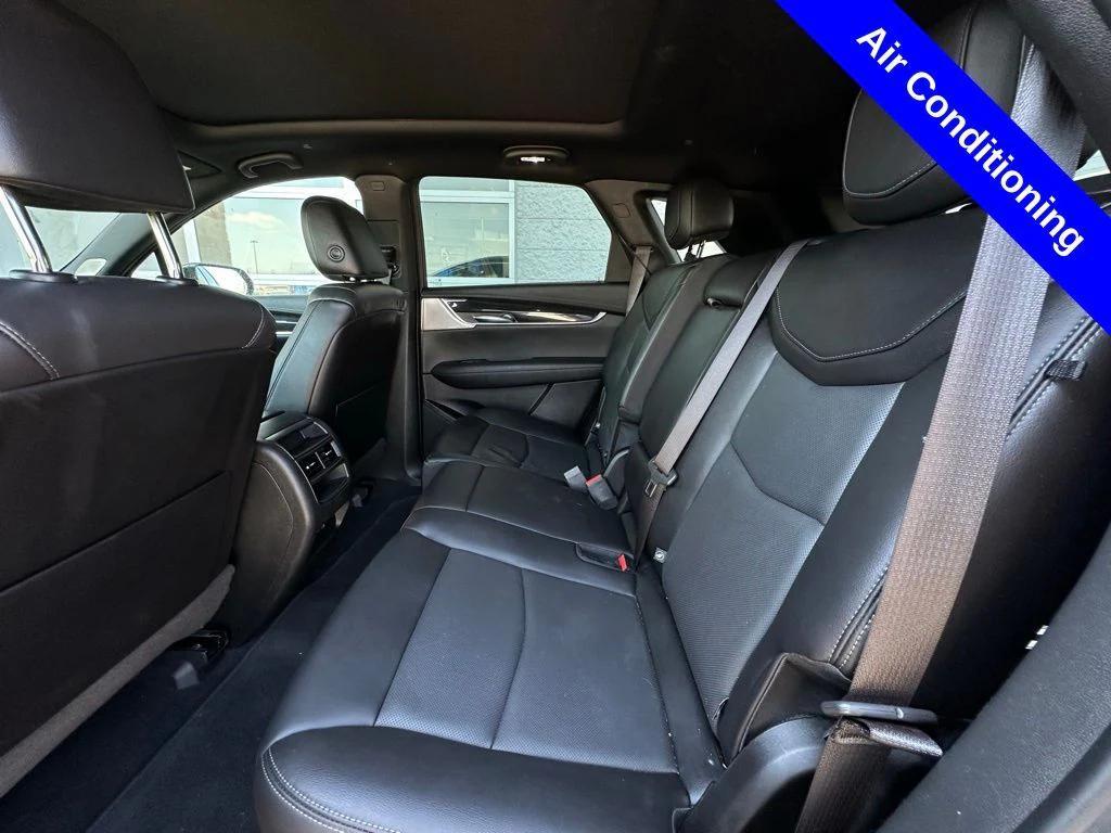 used 2021 Cadillac XT5 car, priced at $25,750