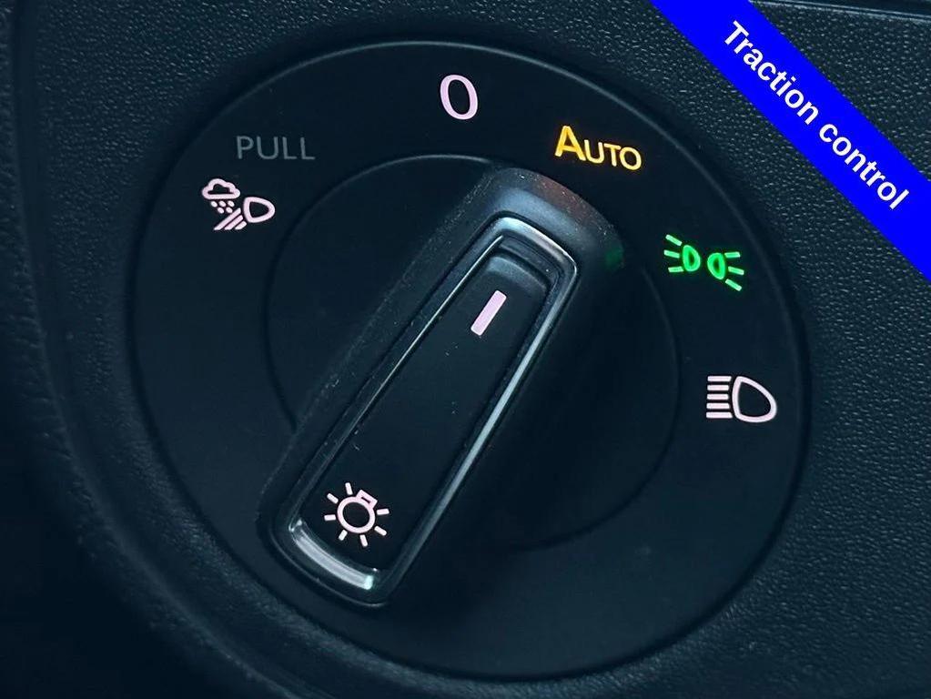 used 2020 Volkswagen Atlas Cross Sport car, priced at $20,995