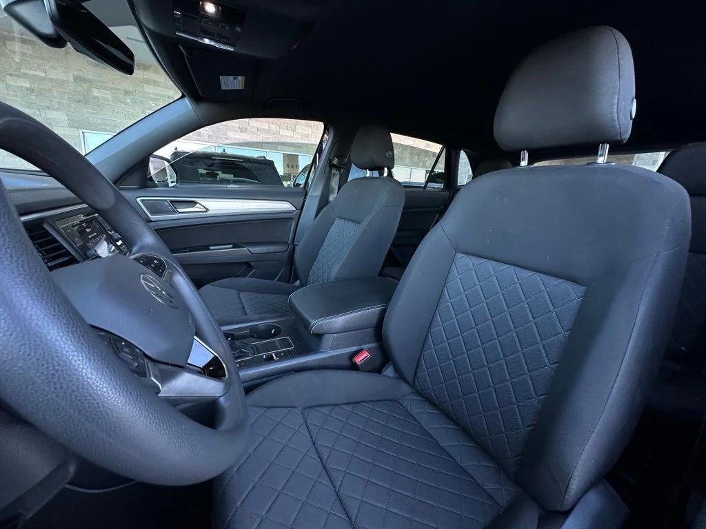 used 2020 Volkswagen Atlas Cross Sport car, priced at $20,995