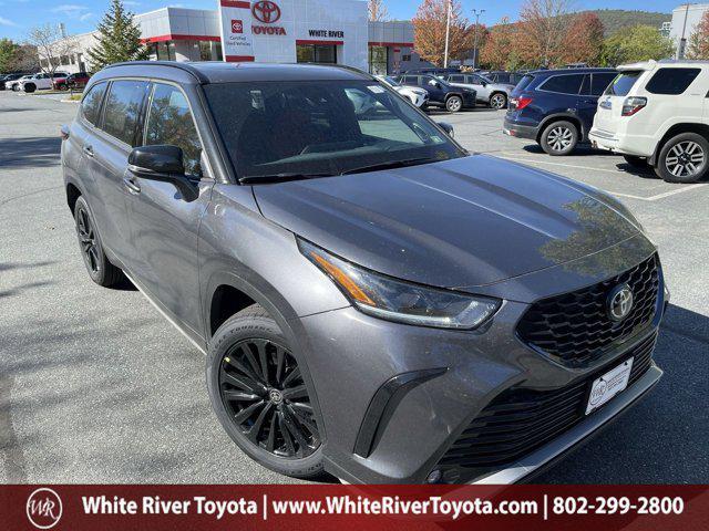 new 2025 Toyota Highlander car, priced at $51,423