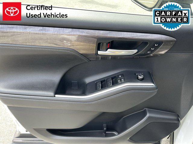 used 2023 Toyota Highlander car, priced at $43,000
