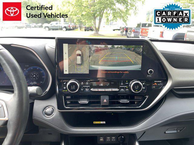used 2023 Toyota Highlander car, priced at $43,000