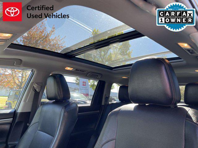used 2019 Toyota Highlander car, priced at $28,500