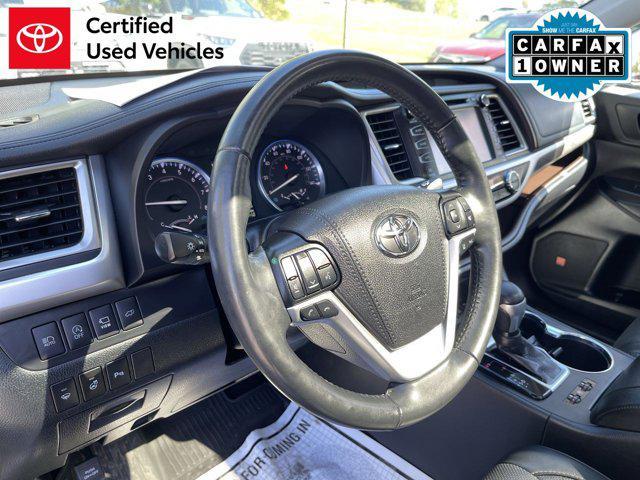used 2019 Toyota Highlander car, priced at $28,500