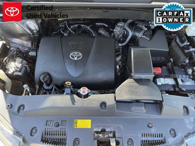 used 2019 Toyota Highlander car, priced at $28,500
