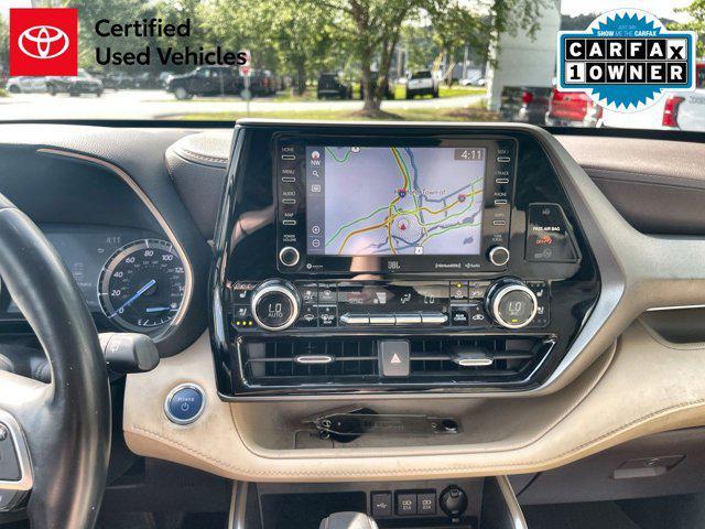 used 2020 Toyota Highlander Hybrid car, priced at $33,500