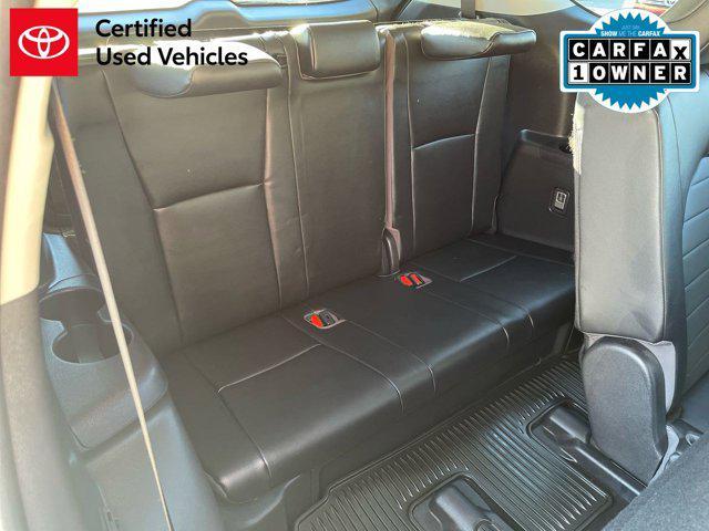 used 2023 Toyota Highlander car, priced at $38,500