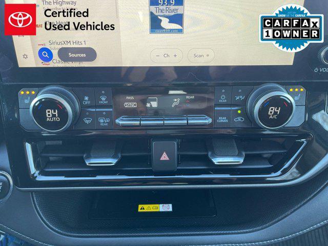 used 2023 Toyota Highlander car, priced at $38,500