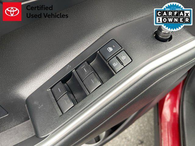 used 2021 Toyota Highlander car, priced at $27,900