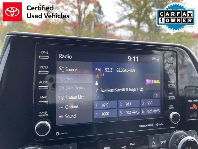 used 2021 Toyota Highlander car, priced at $27,900
