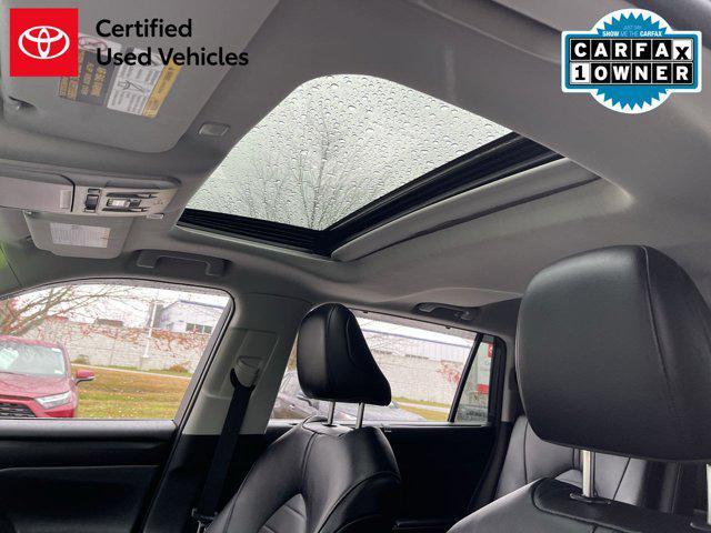 used 2023 Toyota Highlander car, priced at $38,900