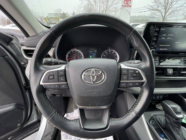 used 2022 Toyota Highlander car, priced at $30,000