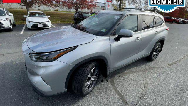 used 2023 Toyota Highlander car, priced at $36,900
