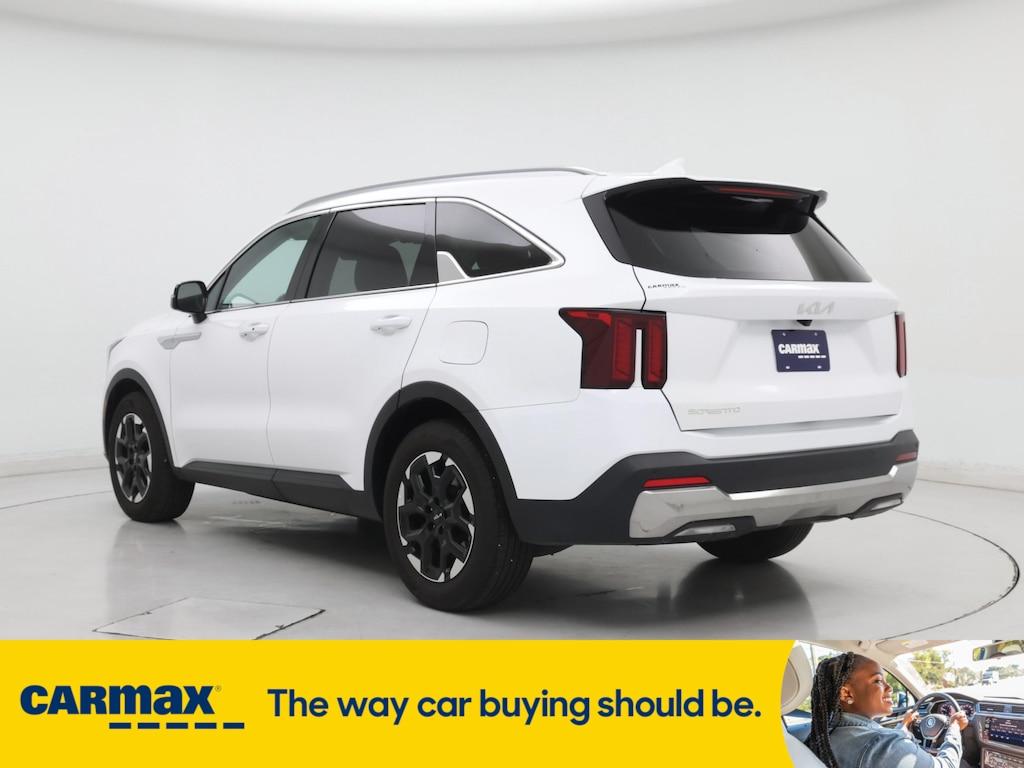 used 2024 Kia Sorento car, priced at $30,998