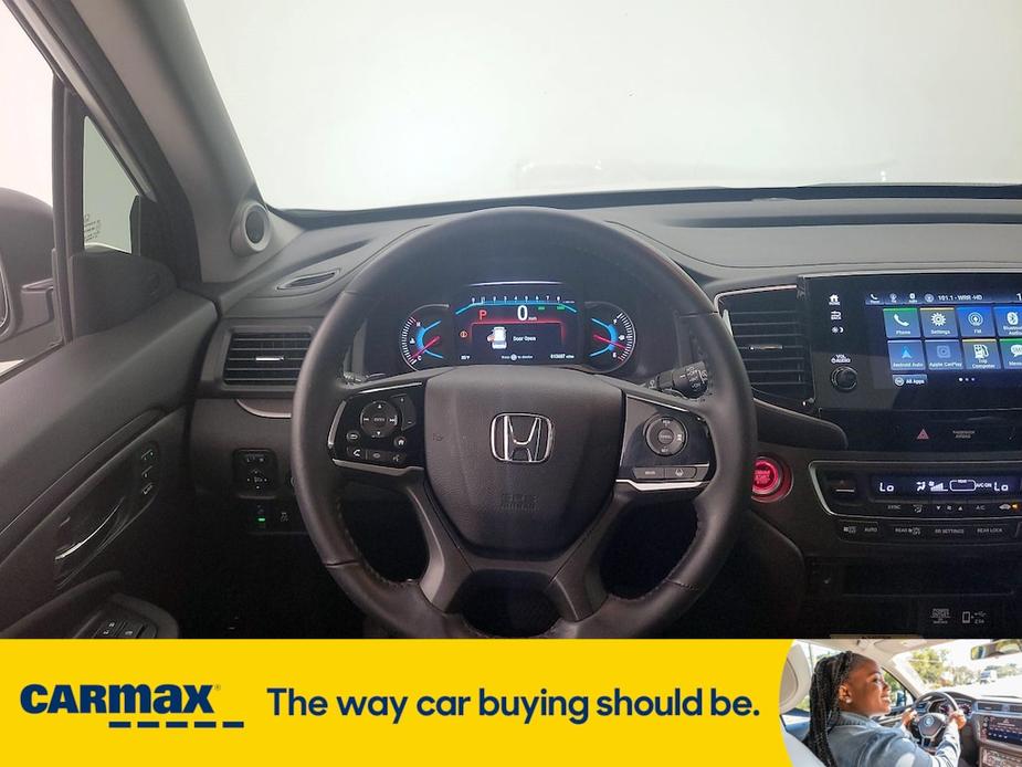 used 2022 Honda Pilot car, priced at $34,998