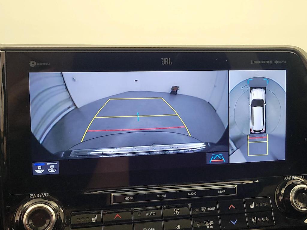 used 2021 Toyota Highlander car, priced at $33,998