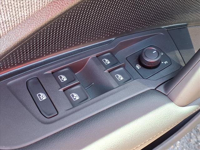 new 2025 Volkswagen Tiguan car, priced at $30,220