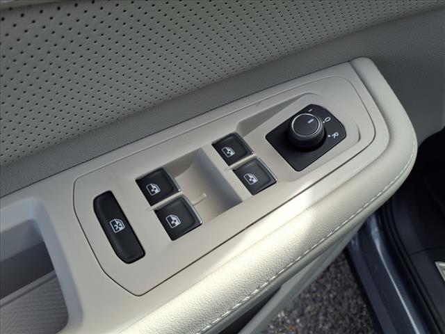 new 2026 Volkswagen Atlas car, priced at $46,058