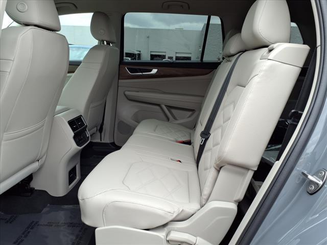 new 2025 Volkswagen Atlas car, priced at $45,091