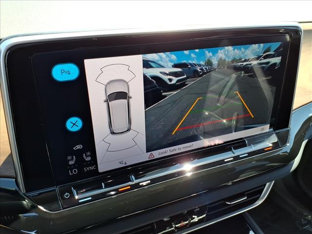 new 2026 Volkswagen Atlas car, priced at $45,603