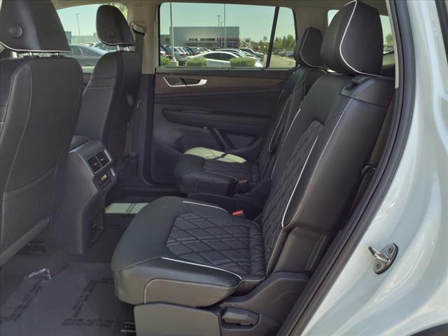 new 2025 Volkswagen Atlas car, priced at $55,189