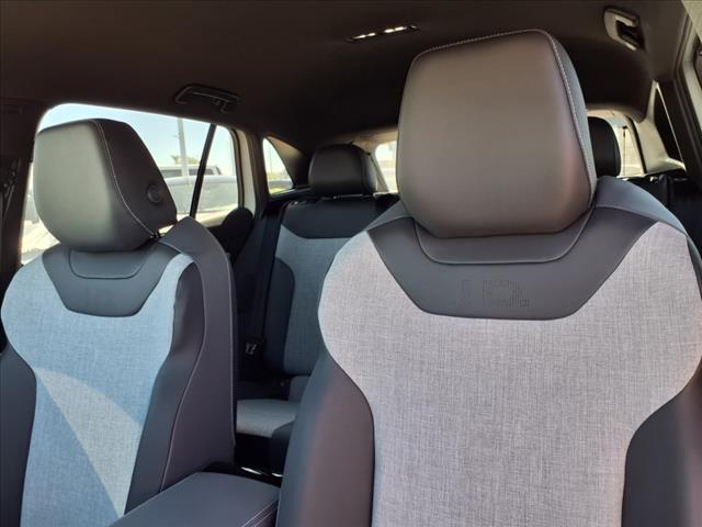 new 2025 Volkswagen ID.4 car, priced at $50,566