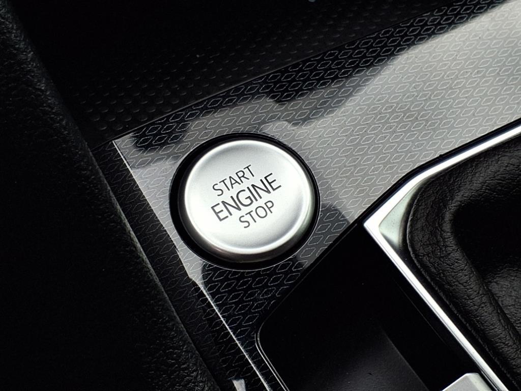 new 2025 Volkswagen Taos car, priced at $25,163