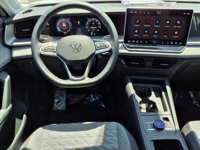 new 2025 Volkswagen Tiguan car, priced at $31,621