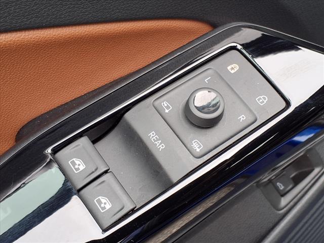 used 2021 Volkswagen ID.4 car, priced at $20,998
