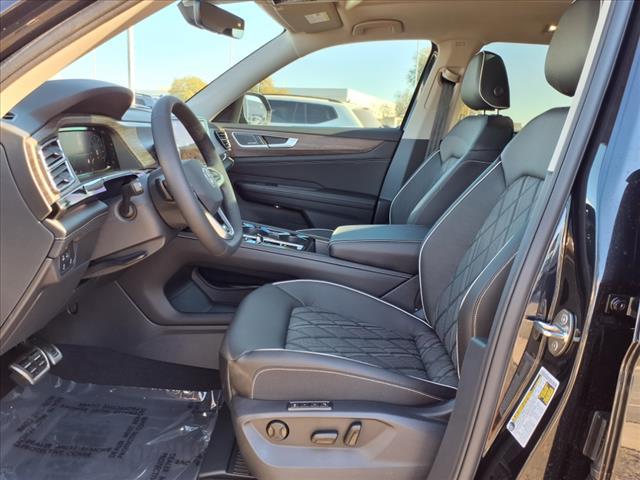 new 2025 Volkswagen Atlas car, priced at $53,804