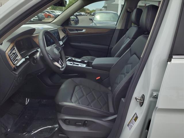 new 2025 Volkswagen Atlas car, priced at $45,091