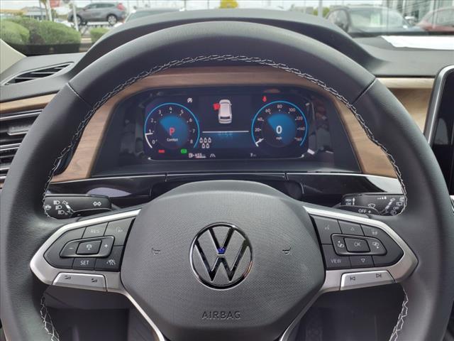 new 2025 Volkswagen Atlas car, priced at $45,091