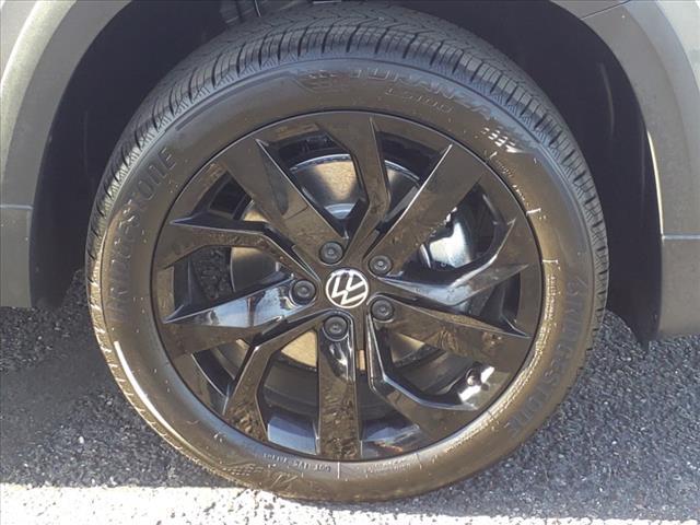 new 2024 Volkswagen Taos car, priced at $30,678