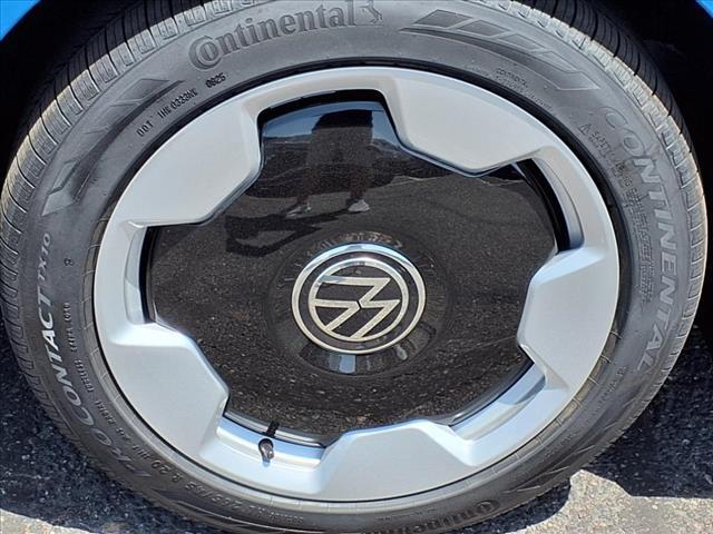 new 2025 Volkswagen ID. Buzz car, priced at $59,647