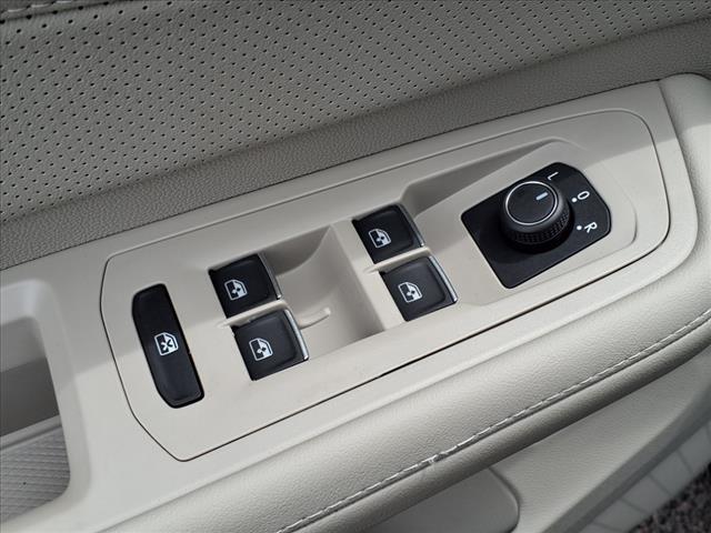 new 2026 Volkswagen Atlas car, priced at $46,198