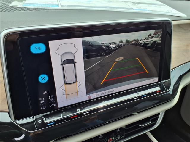 new 2026 Volkswagen Atlas car, priced at $46,198