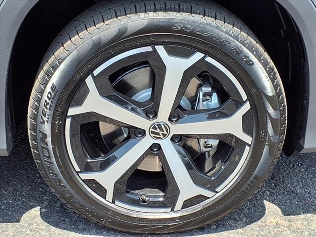 new 2025 Volkswagen Tiguan car, priced at $35,787