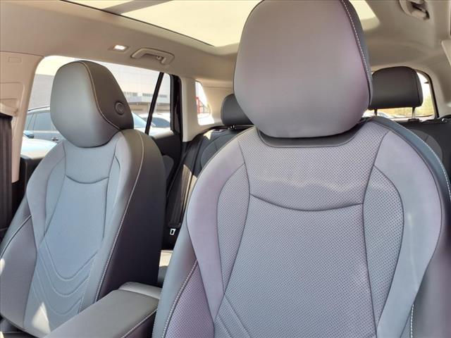 new 2025 Volkswagen Tiguan car, priced at $35,676