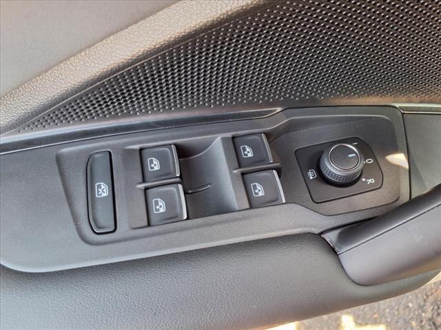 new 2025 Volkswagen Tiguan car, priced at $35,676