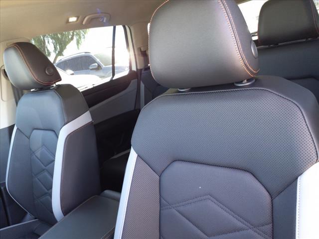 new 2025 Volkswagen Atlas car, priced at $48,454
