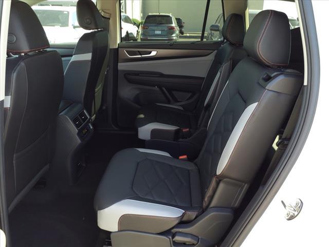 new 2025 Volkswagen Atlas car, priced at $48,454