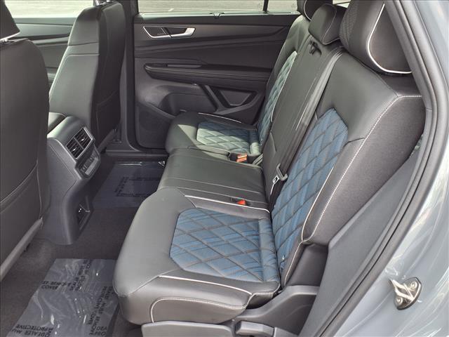 new 2026 Volkswagen Atlas Cross Sport car, priced at $55,056