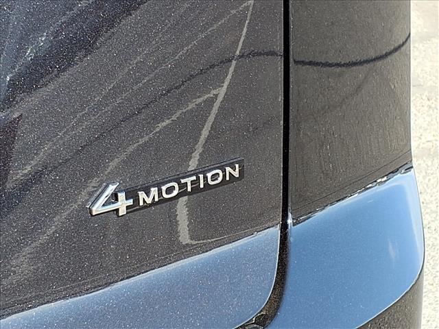 new 2026 Volkswagen Atlas Cross Sport car, priced at $51,421