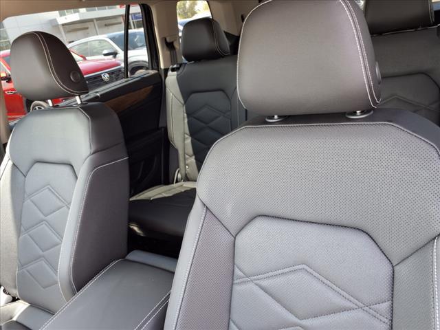 new 2025 Volkswagen Atlas car, priced at $45,787