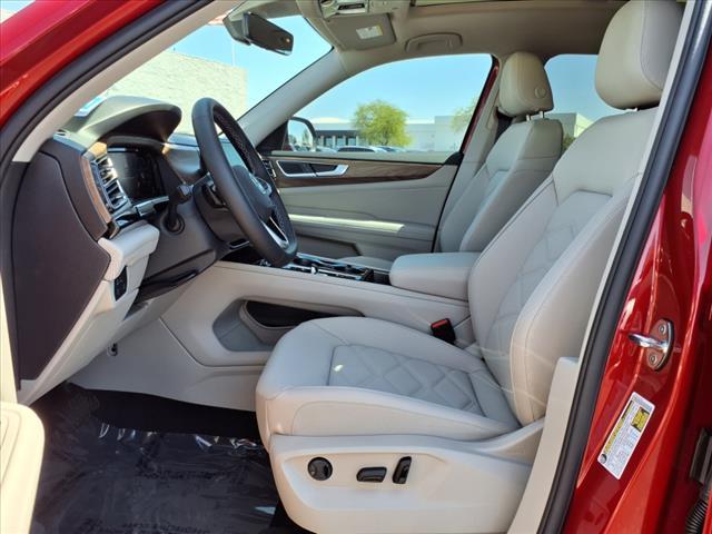 new 2025 Volkswagen Atlas car, priced at $45,121