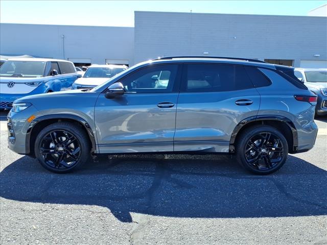 new 2026 Volkswagen Tiguan car, priced at $39,012